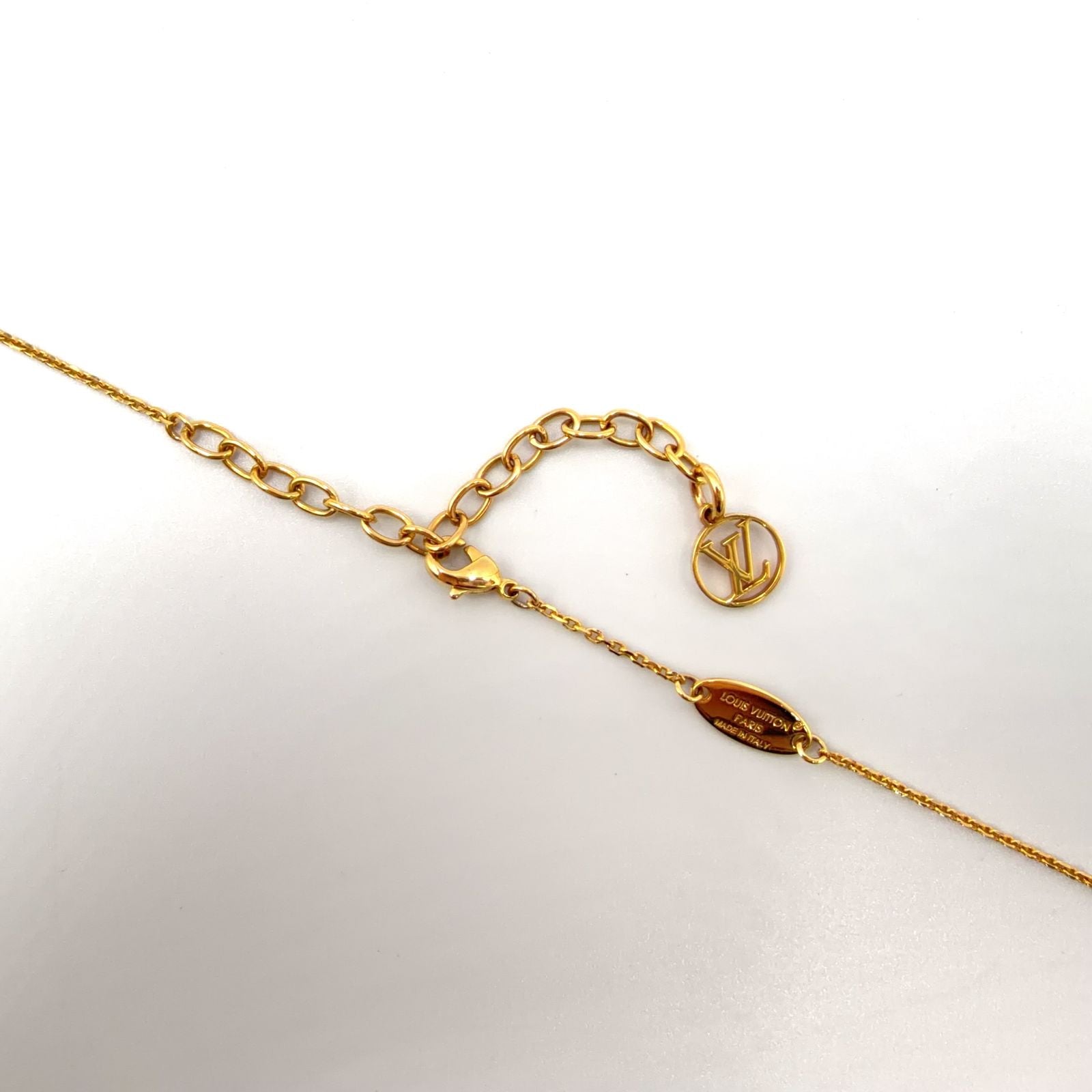 Louis Vuitton LV Flower Glam Metal Gold Necklace — view 5