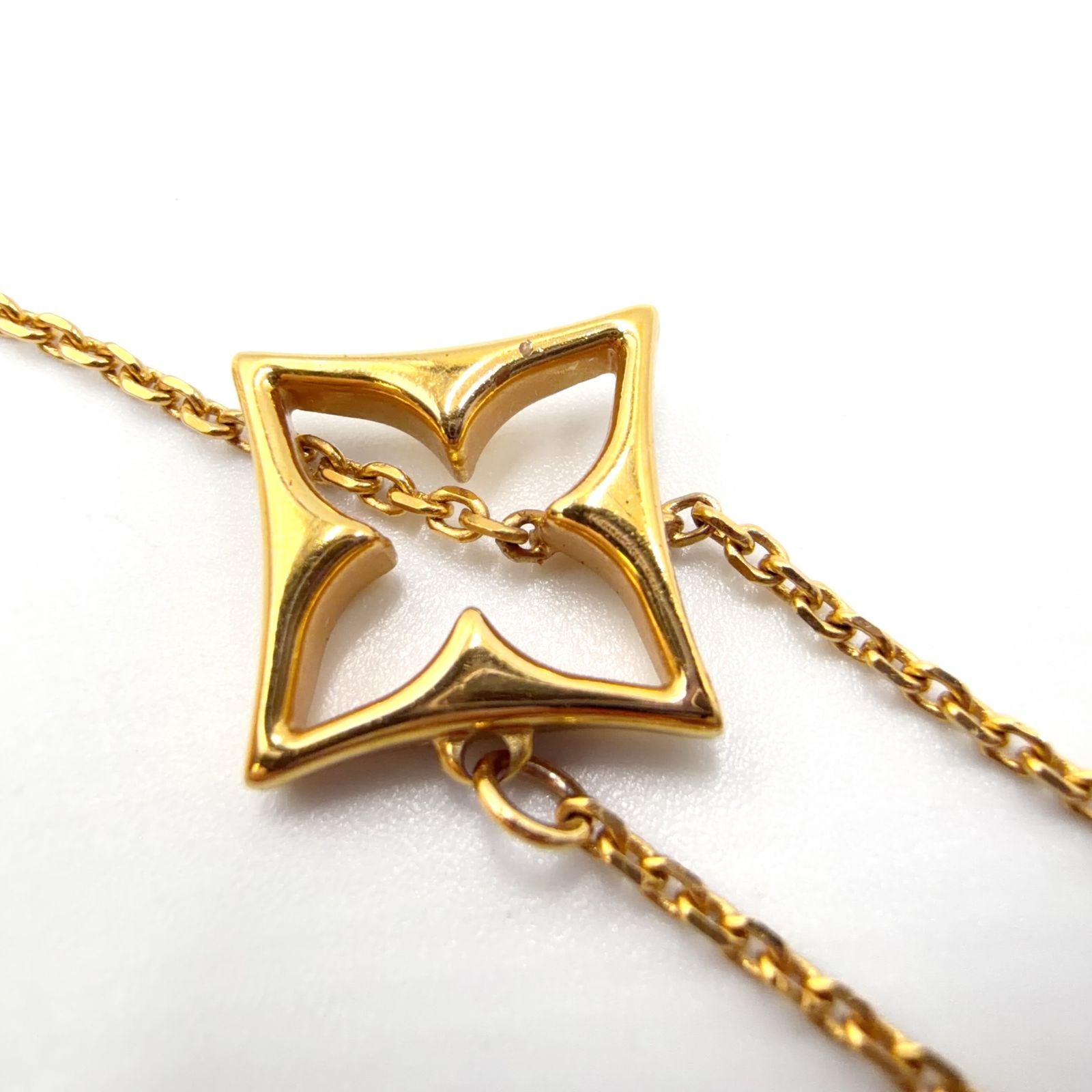 Louis Vuitton LV Flower Glam Metal Gold Necklace — view 8