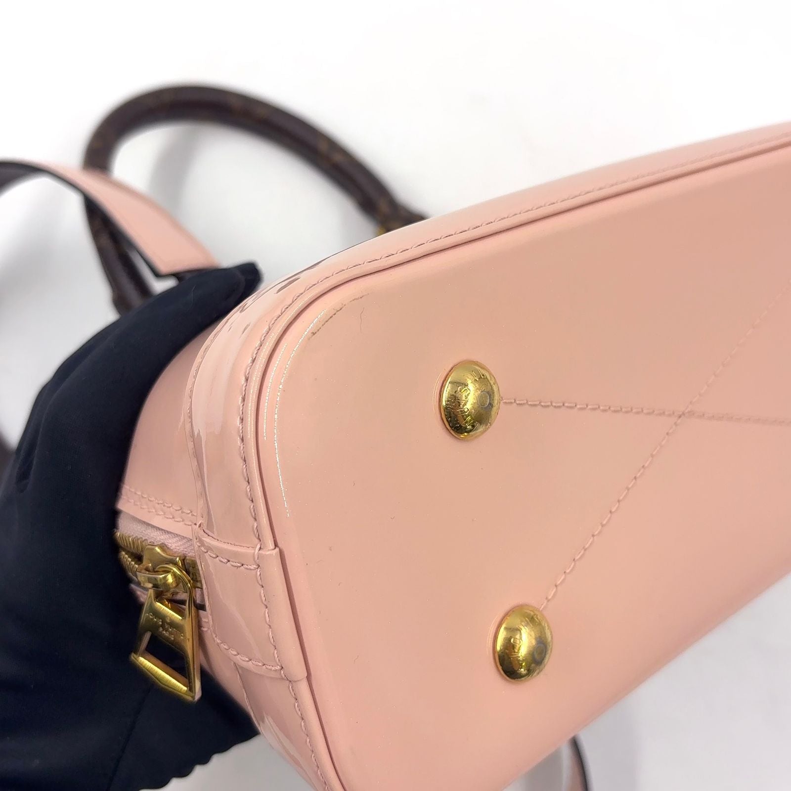 Louis Vuitton Alma BB 2-Way Shoulder Bag Enamel Light Pink Gold — view 8