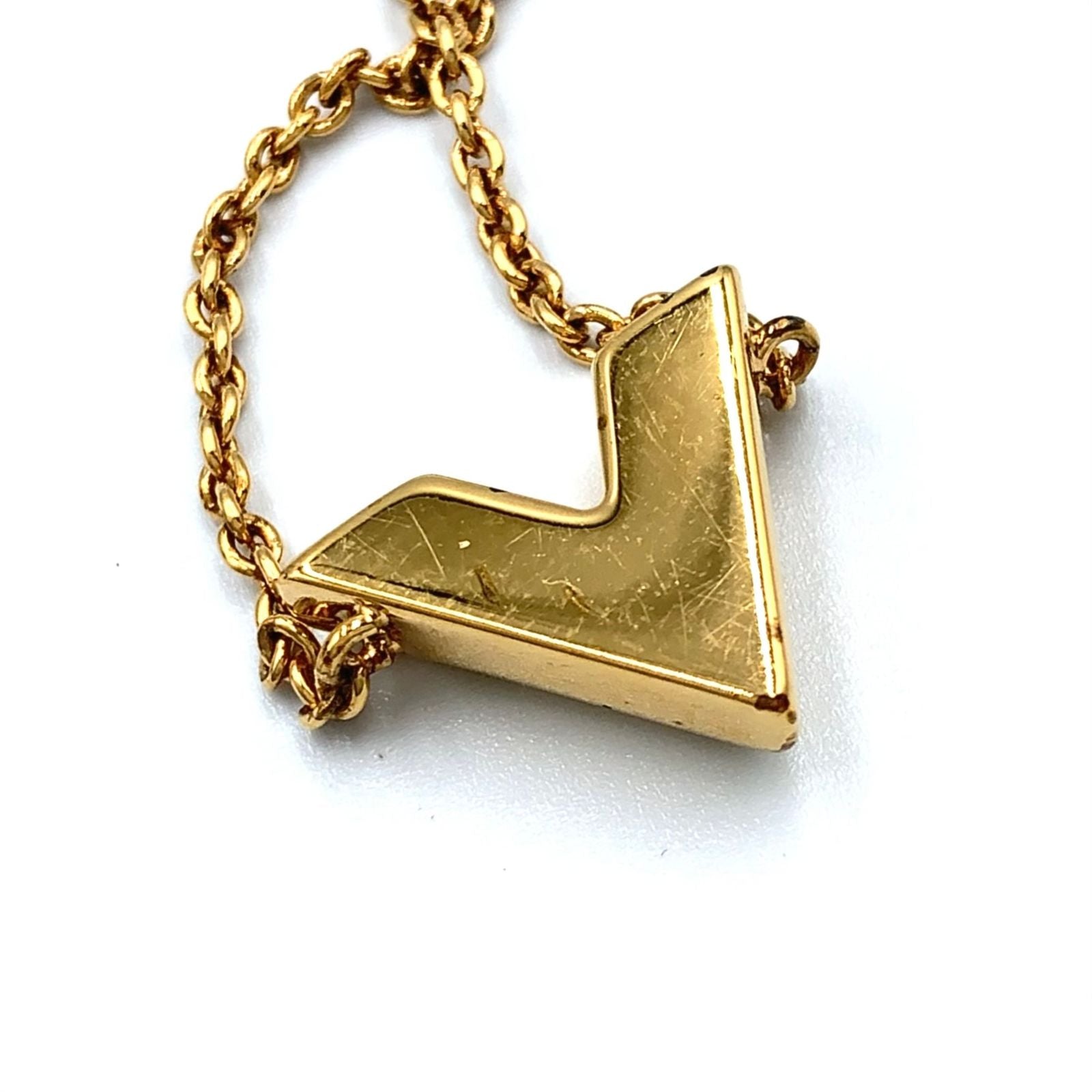 Louis Vuitton Essential Metal Gold Bracelet — view 9