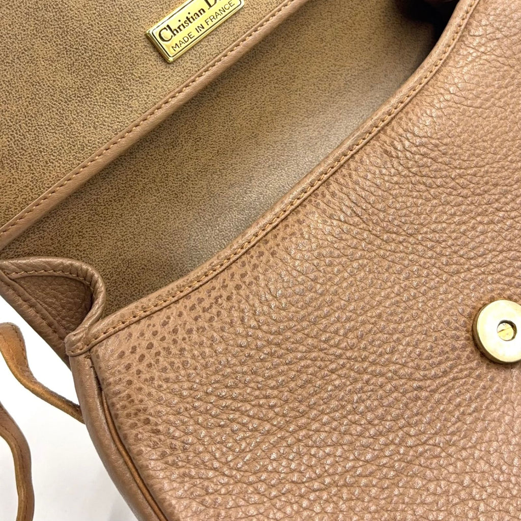 Dior CD Logo Leather Light Brown Shoulder Bag Gold — view 9
