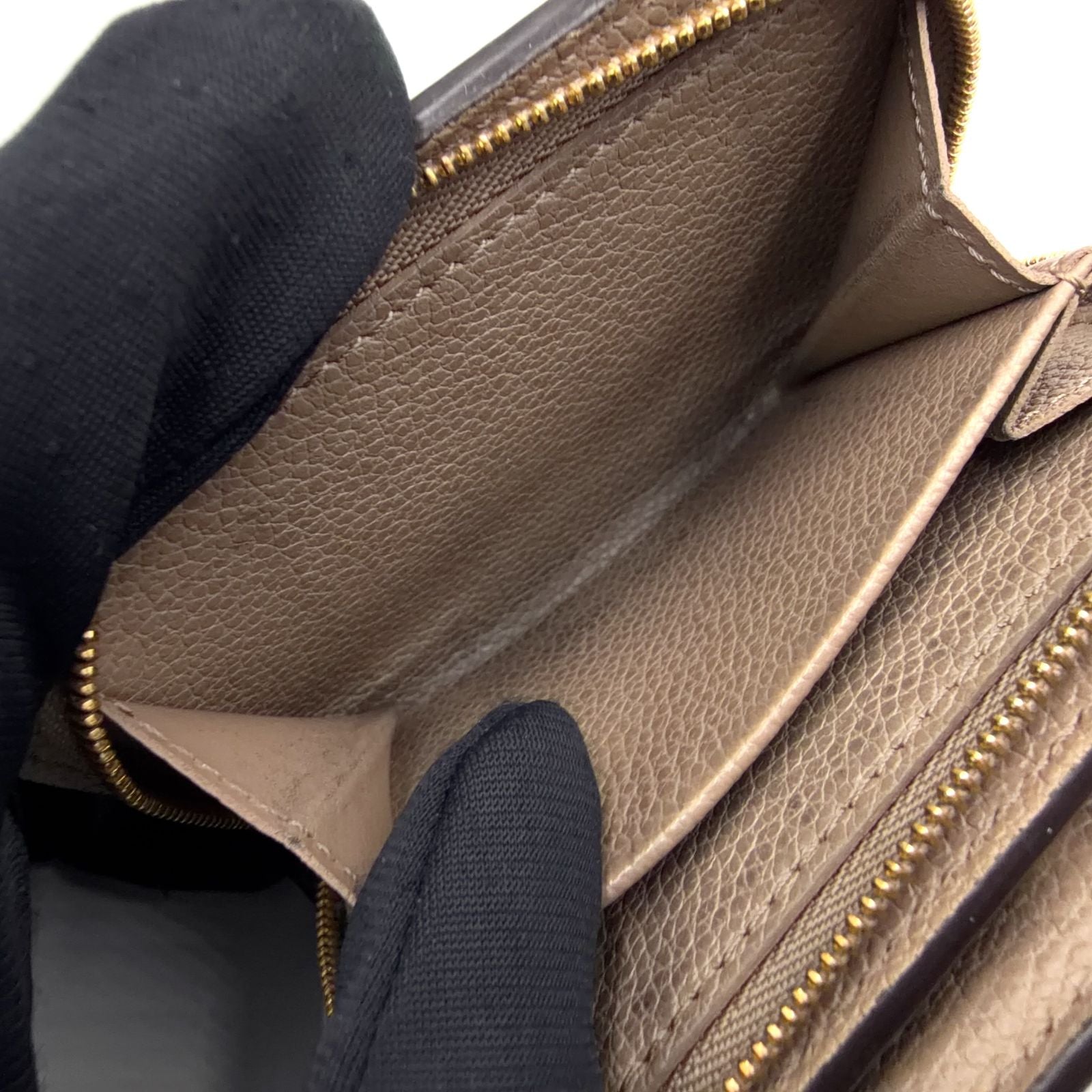 Louis Vuitton Portefeuille Clair Leather Beige Bifold Wallet Gold — view 7