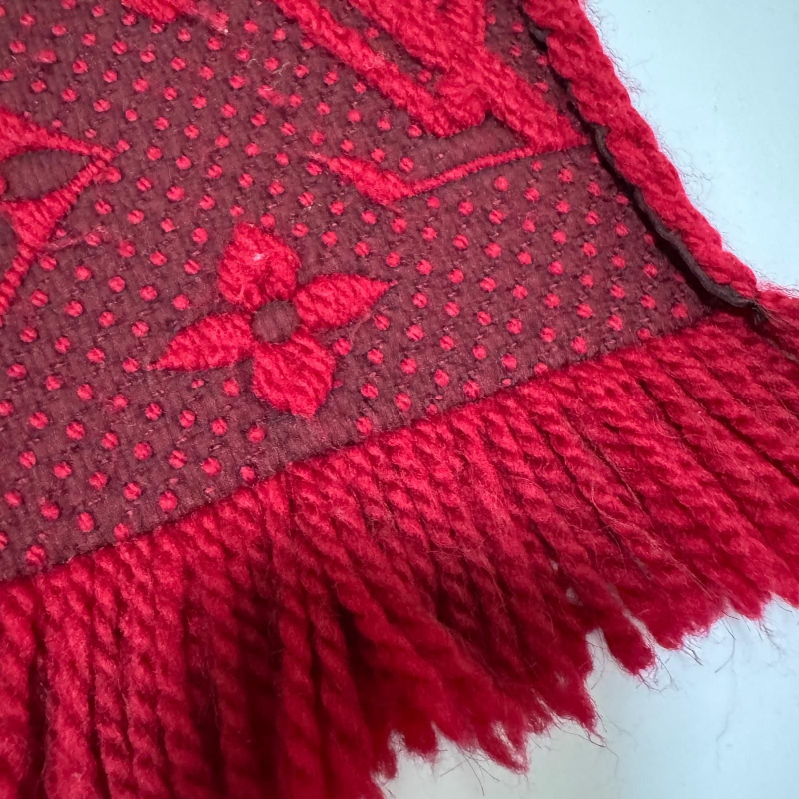Louis Vuitton Scarf Echarpe Logo Mania — view 4