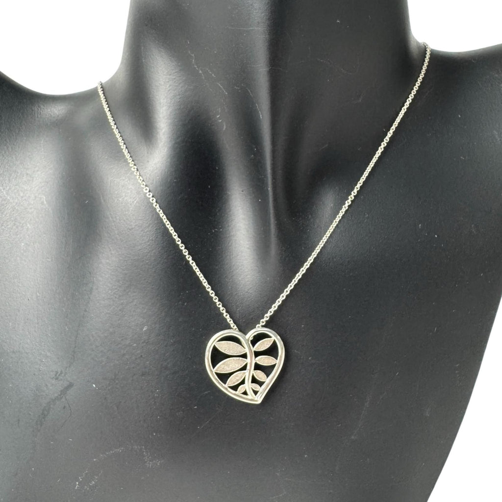 Tiffany & Co Leaf Necklace Villa Paloma Palm — view 2