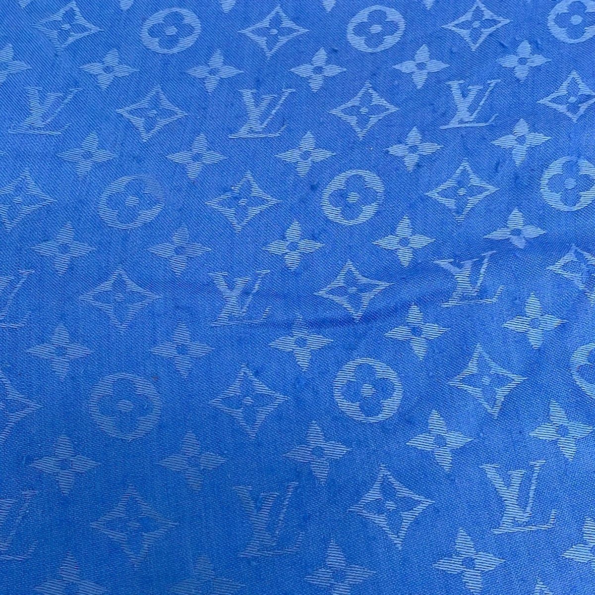 Louis Vuitton Shawl Monogram Blue Wool Silk Scarf — view 5