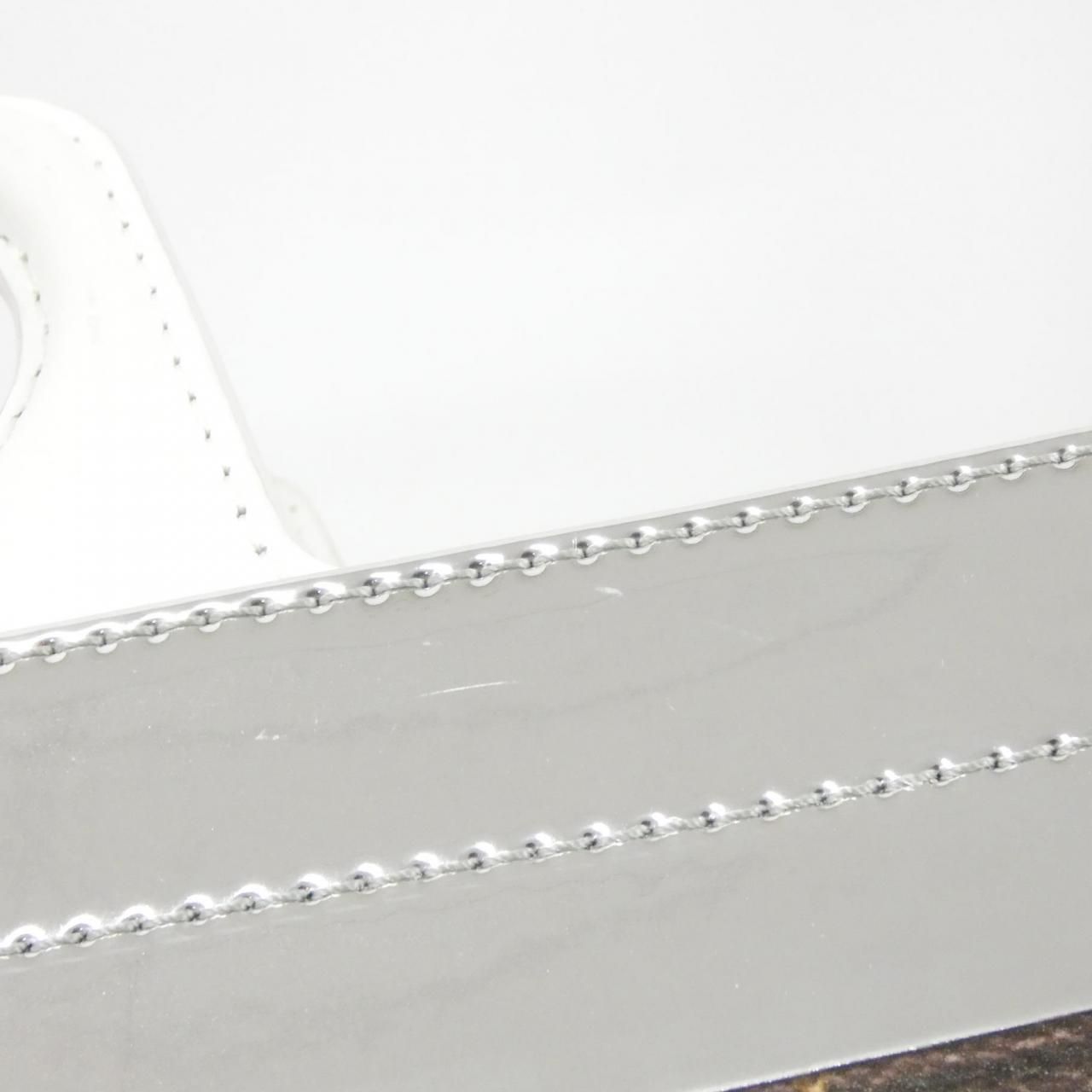 Louis Vuitton Freezer Sac Plat — view 5