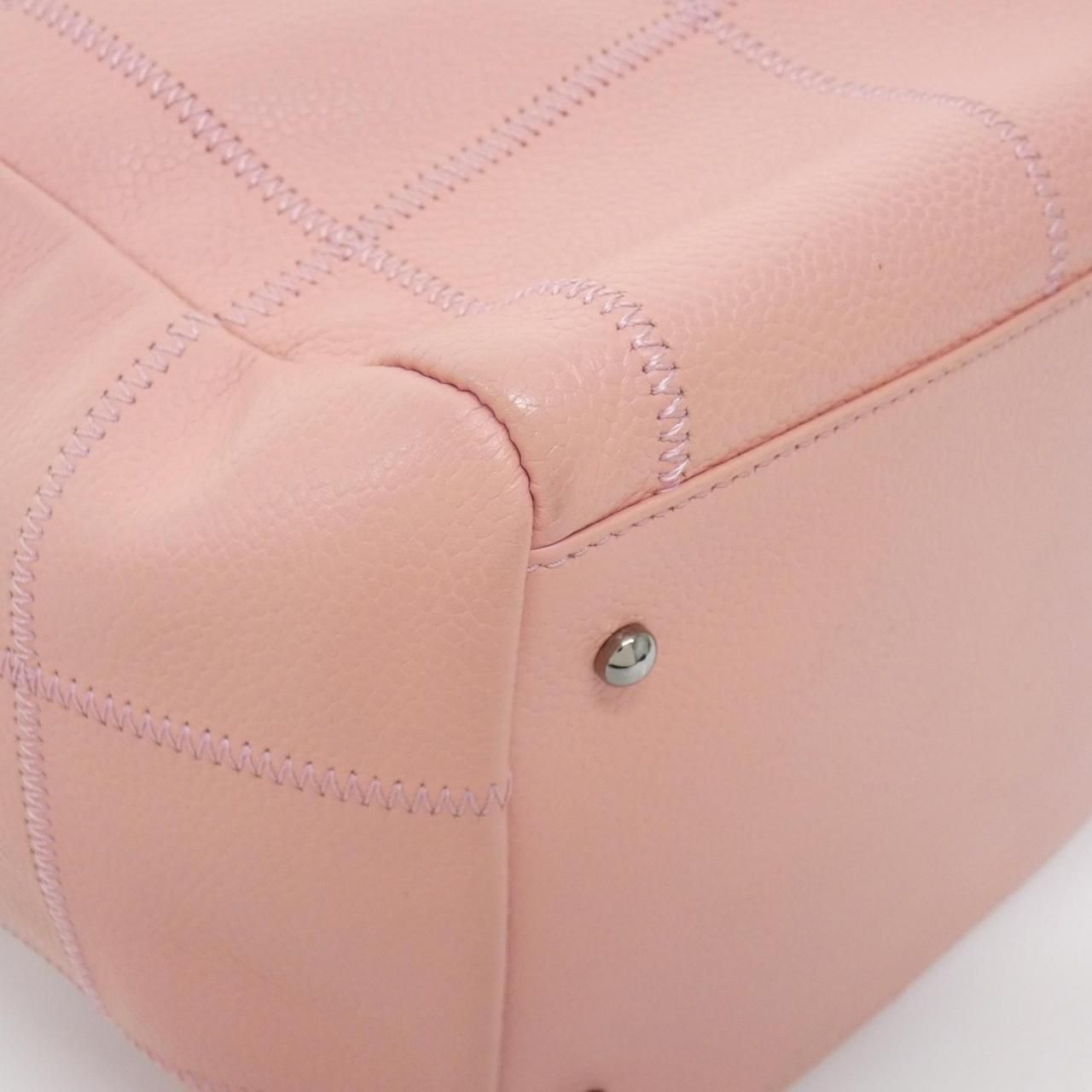 Chanel Shoulder Bag Pink — view 3