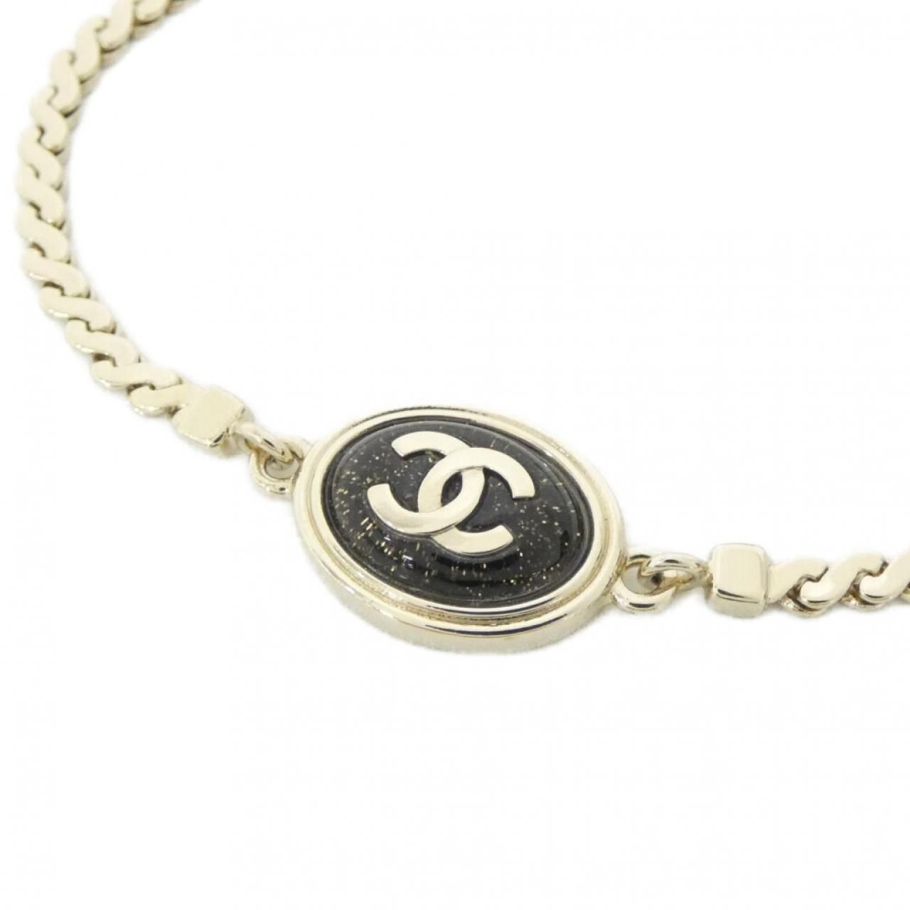 Chanel Bracelet Gold — view 2