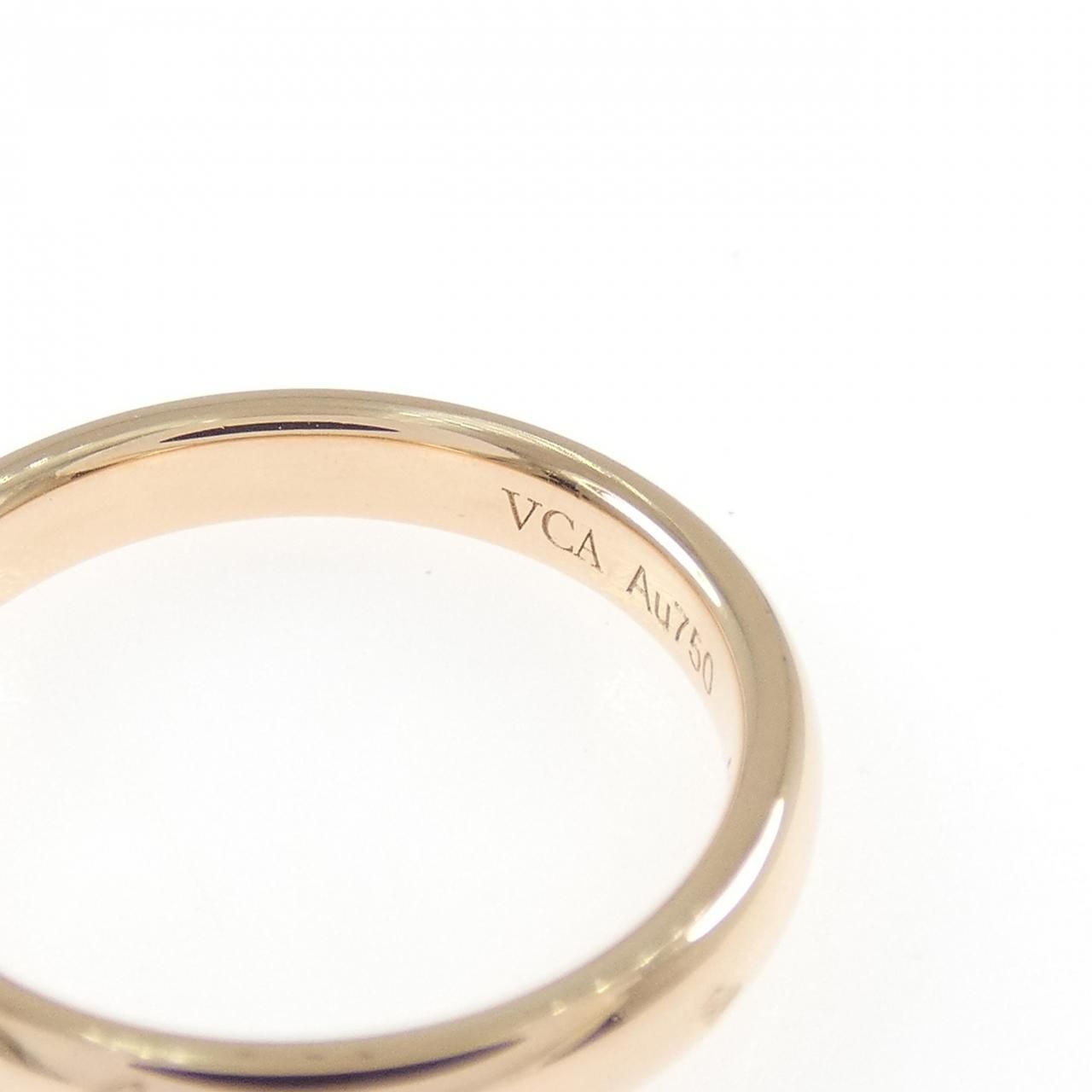 Van Cleef & Arpels Signature Ring — view 3