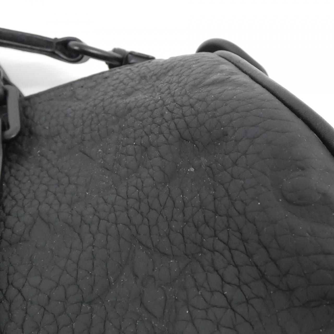 Louis Vuitton Taurillon Monogram Keepall Bandouliere 25 cm Boston — view 3