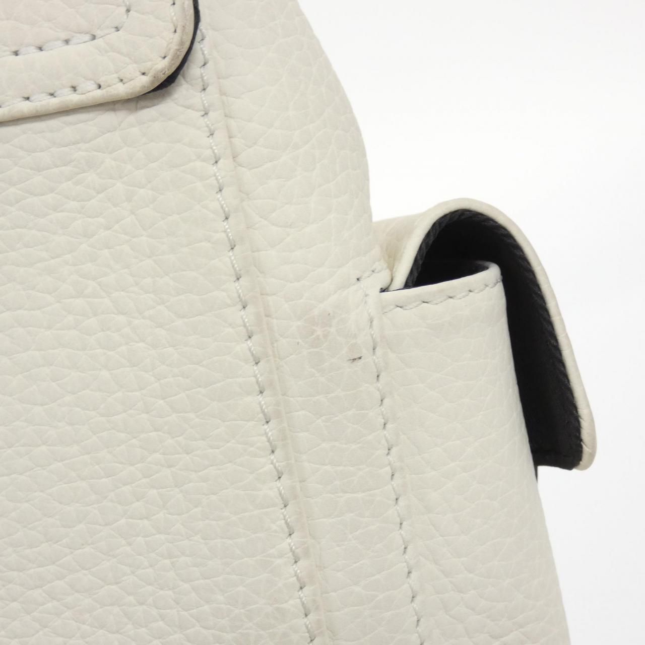 Louis Vuitton Christopher Xs Shoulder — view 7