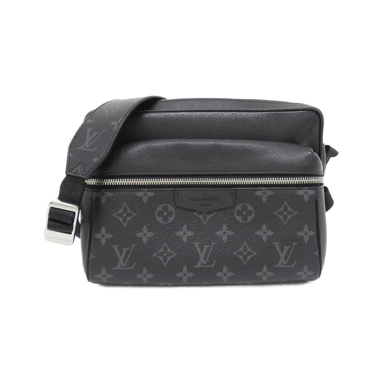 Louis Vuitton Taiga Llama Outdoor Messenger PM Shoulder