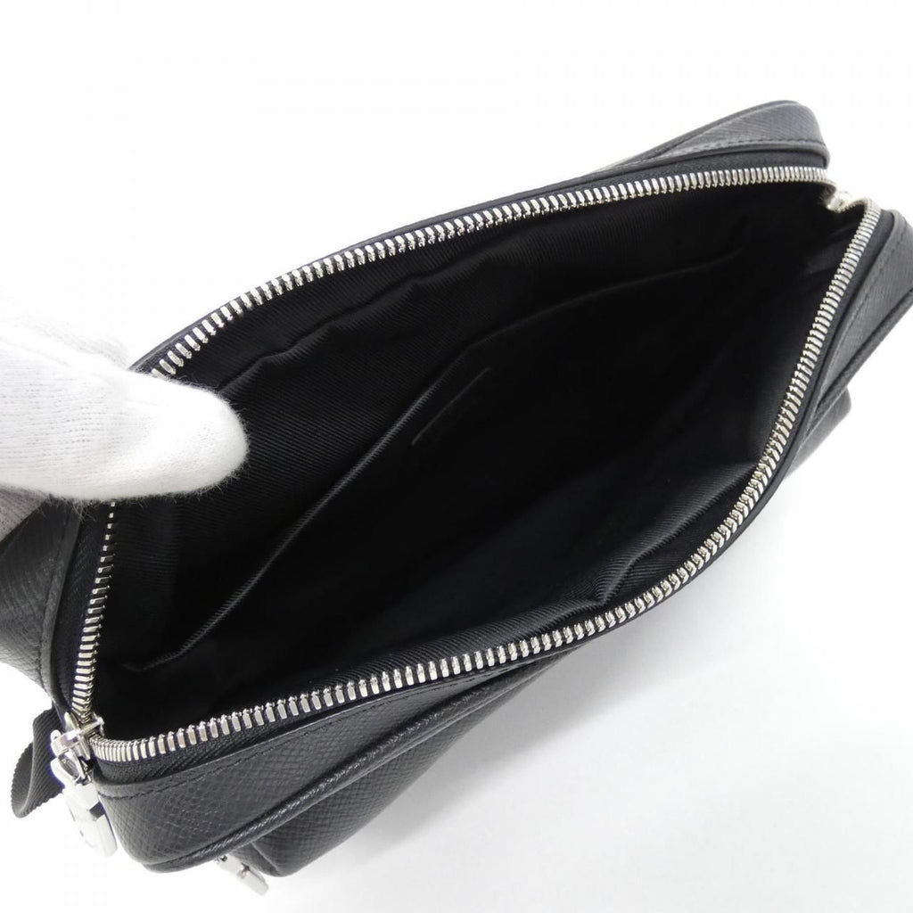 Louis Vuitton Taiga Llama Outdoor Messenger PM Shoulder — view 6