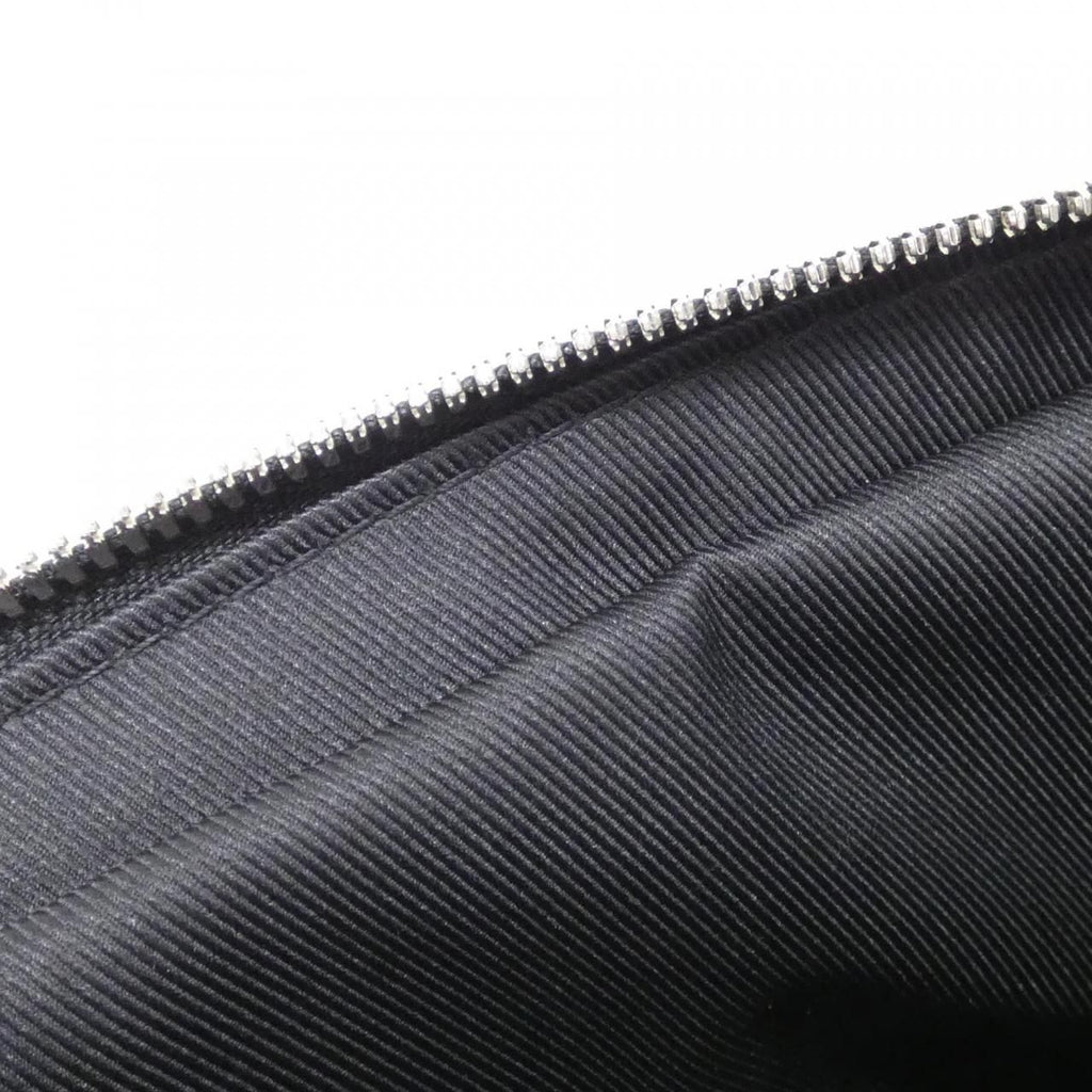 Louis Vuitton Taiga Llama Outdoor Messenger PM Shoulder — view 7