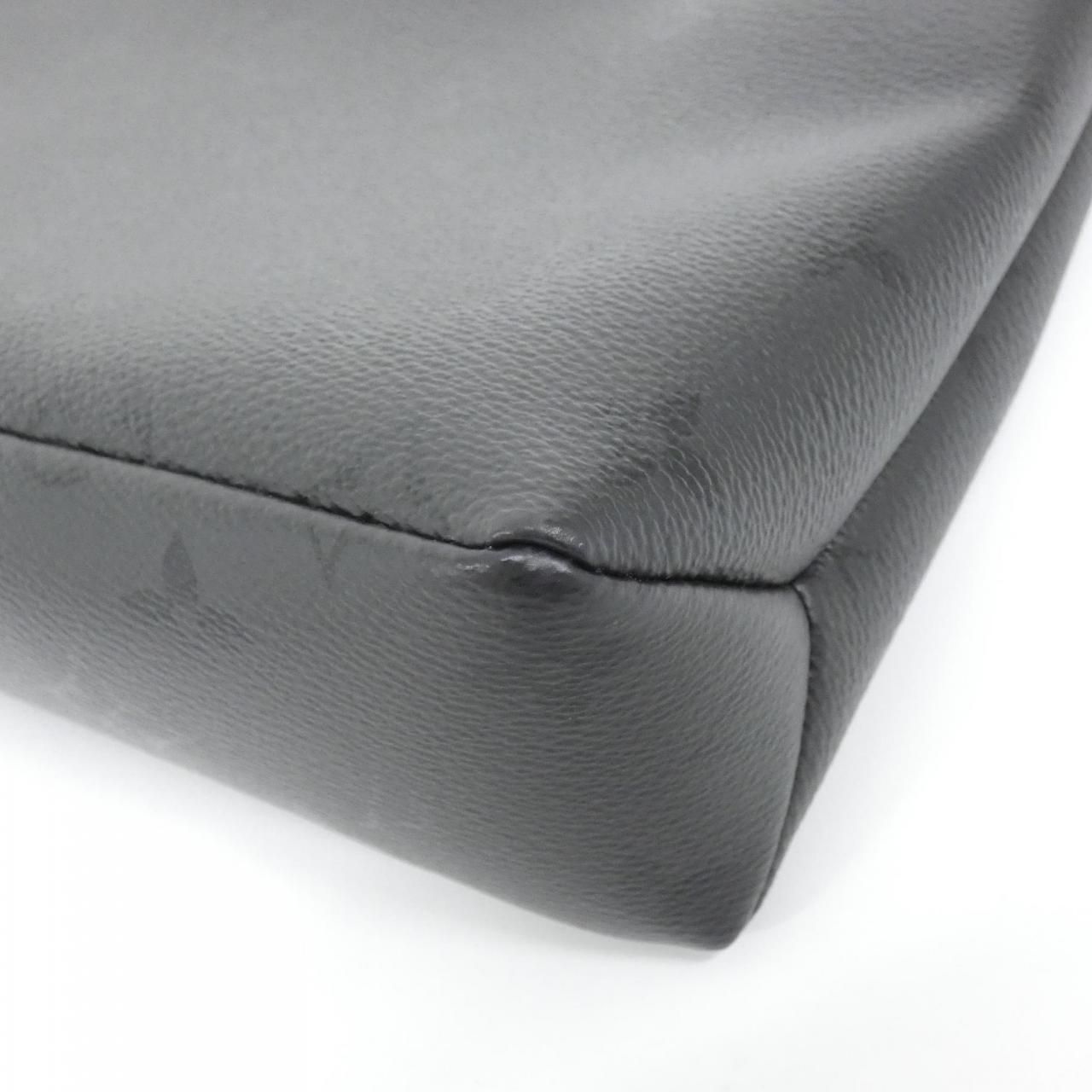Louis Vuitton Monogram Midnight Pochette Voyage Small — view 2
