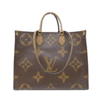 Louis Vuitton Monogram Giant On The Go GM