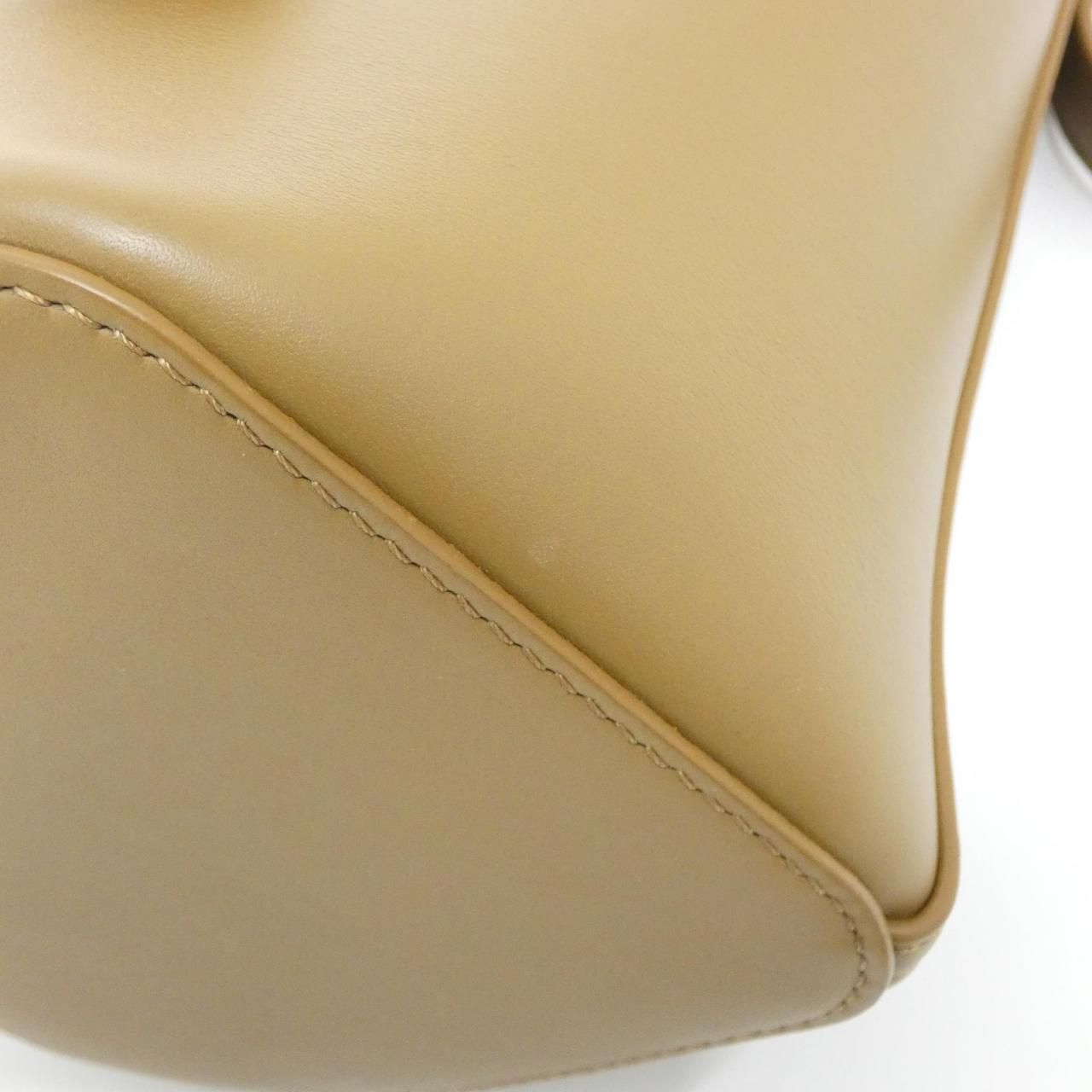 Loewe Pebble Bucket — view 3