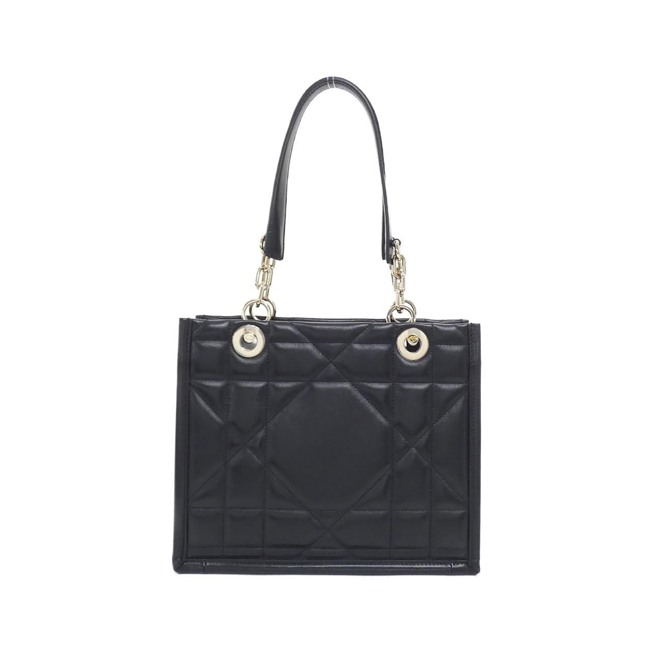 Dior Essential Small