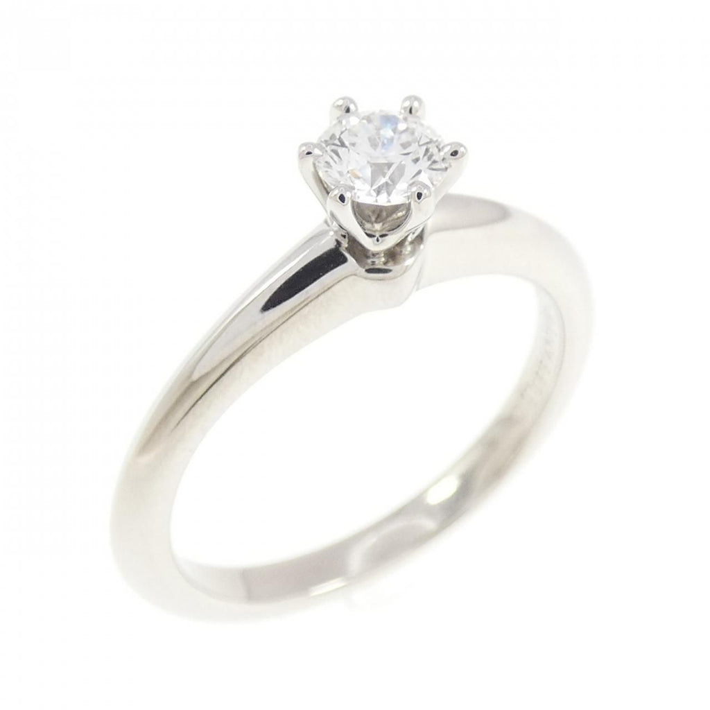 Tiffany & Co Classic Solitaire Ring