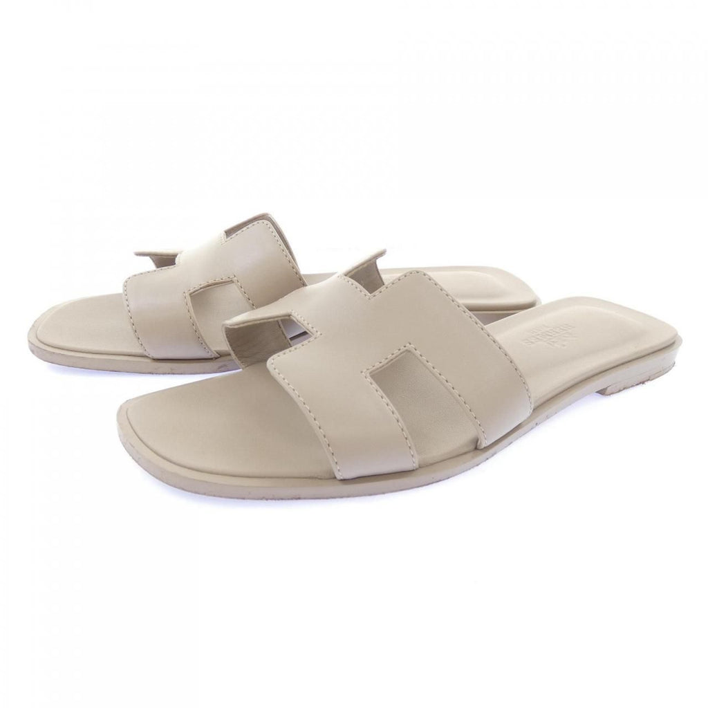 Hermes Oran Sandals Beige — view 3