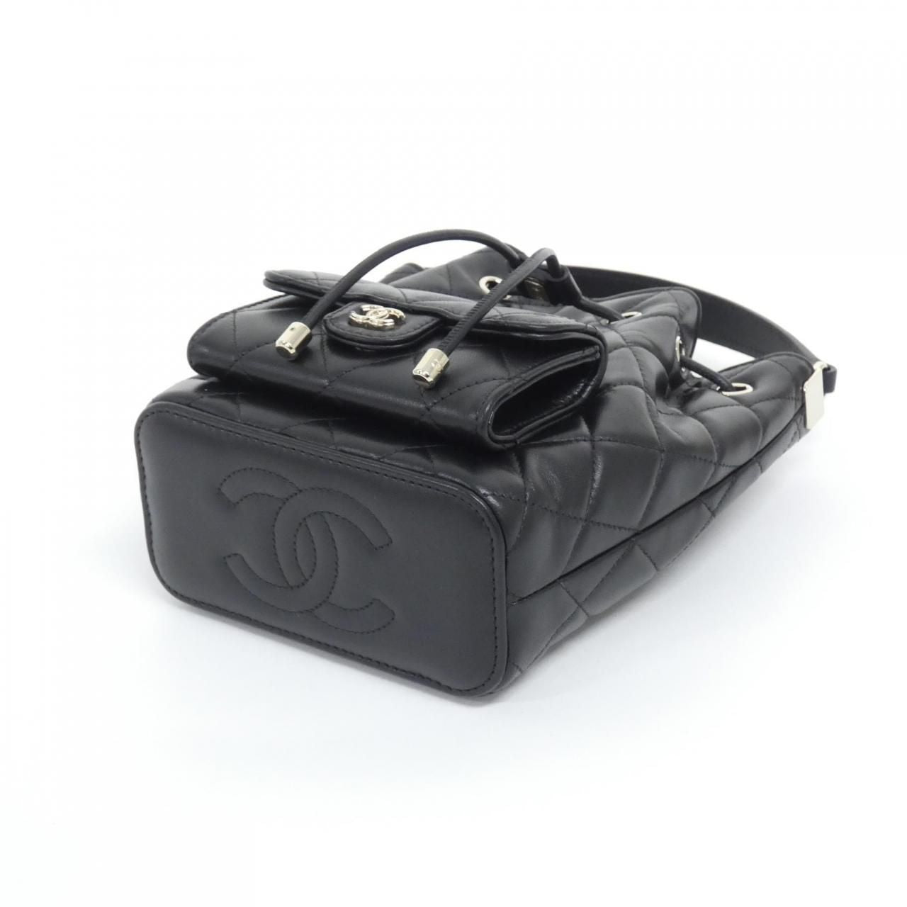 Chanel Bag Handbag Black — view 3