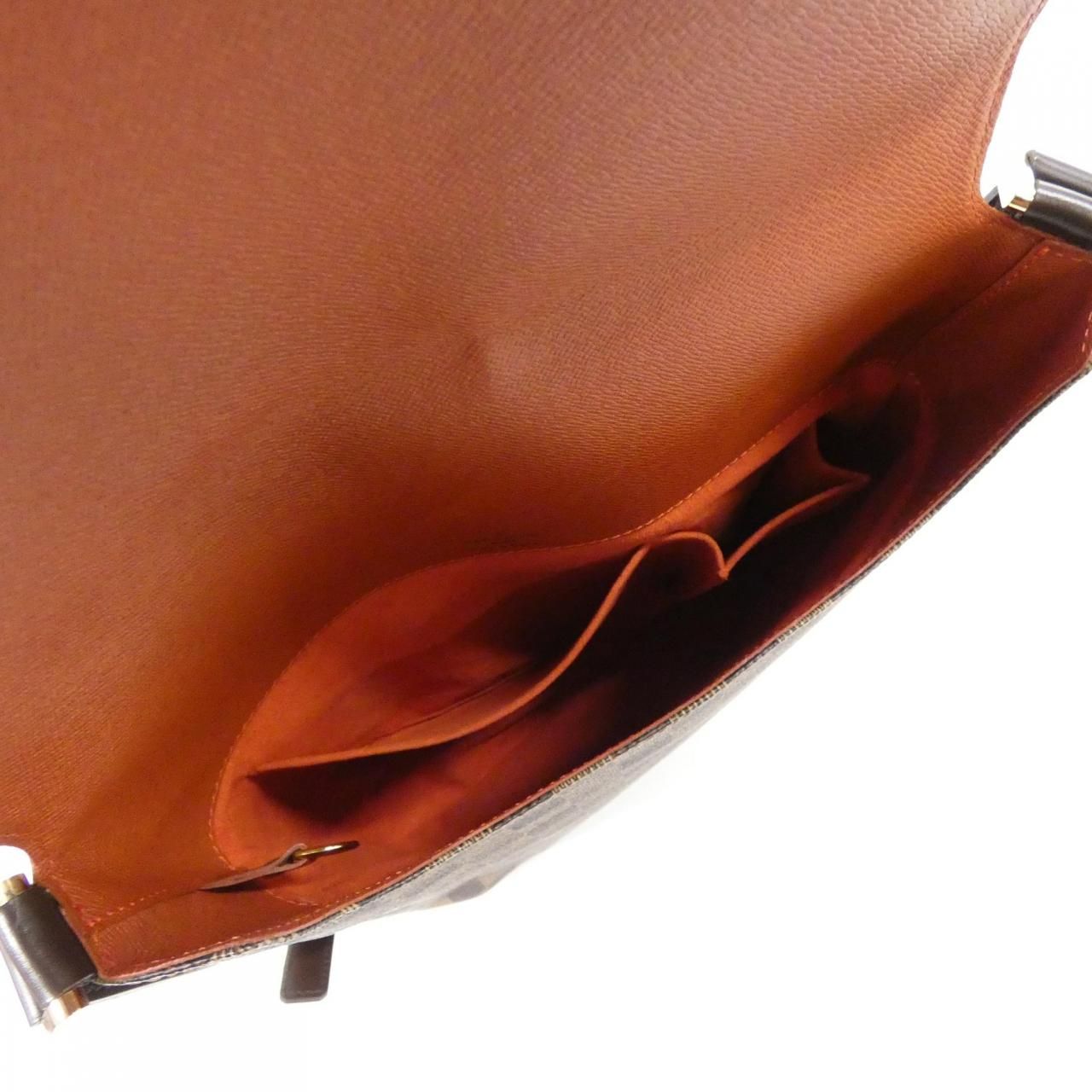 Louis Vuitton Damier Musette Shoulder — view 6