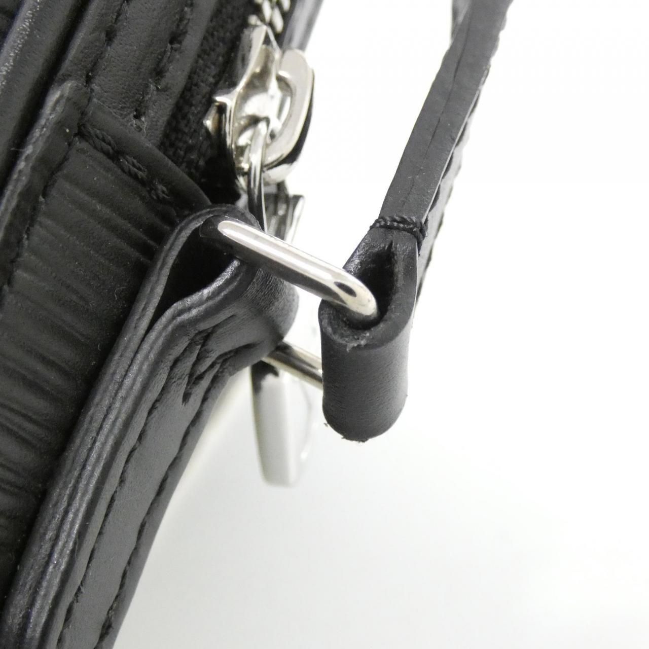 Louis Vuitton Epi Danube PM Shoulder — view 5