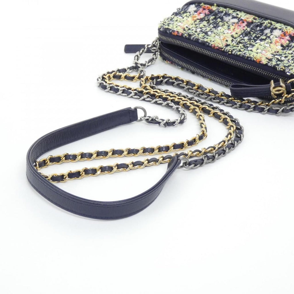 Chanel Gabrielle Line Shoulder — view 5