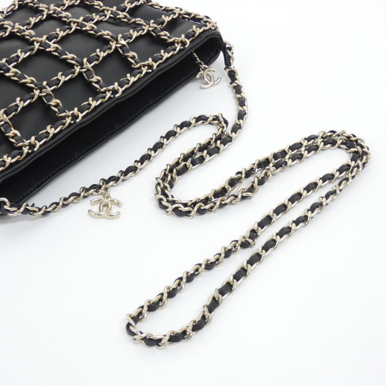 Chanel Shoulder Bag Black — view 3