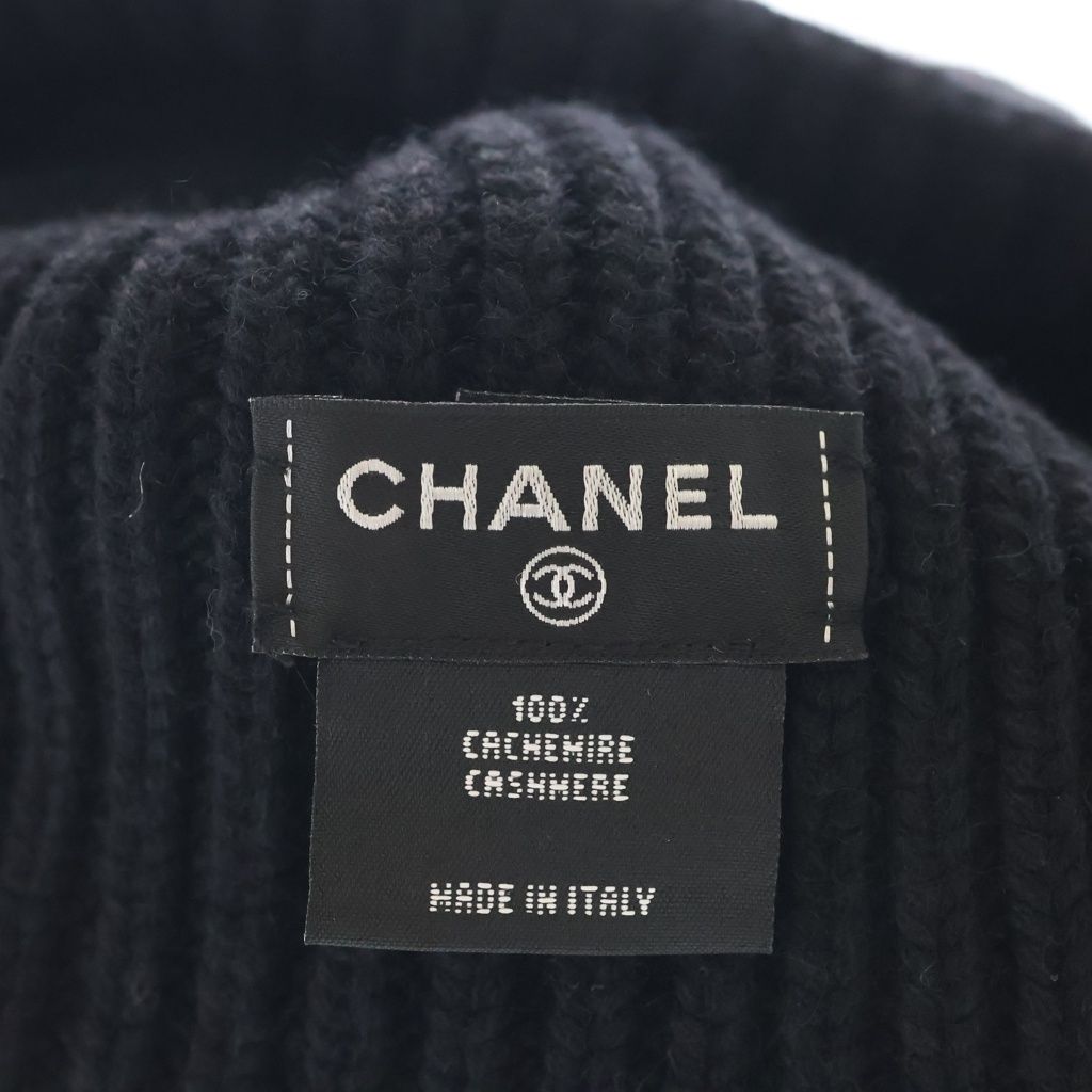 Chanel AW Logo Patch Cashmere Knit Cap Black — view 7