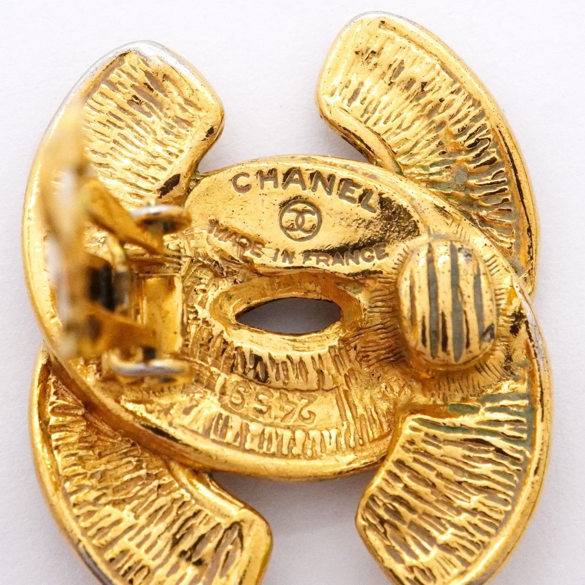 Chanel Earrings Vintage CC Logo Quilted Gold Plated — view 4
