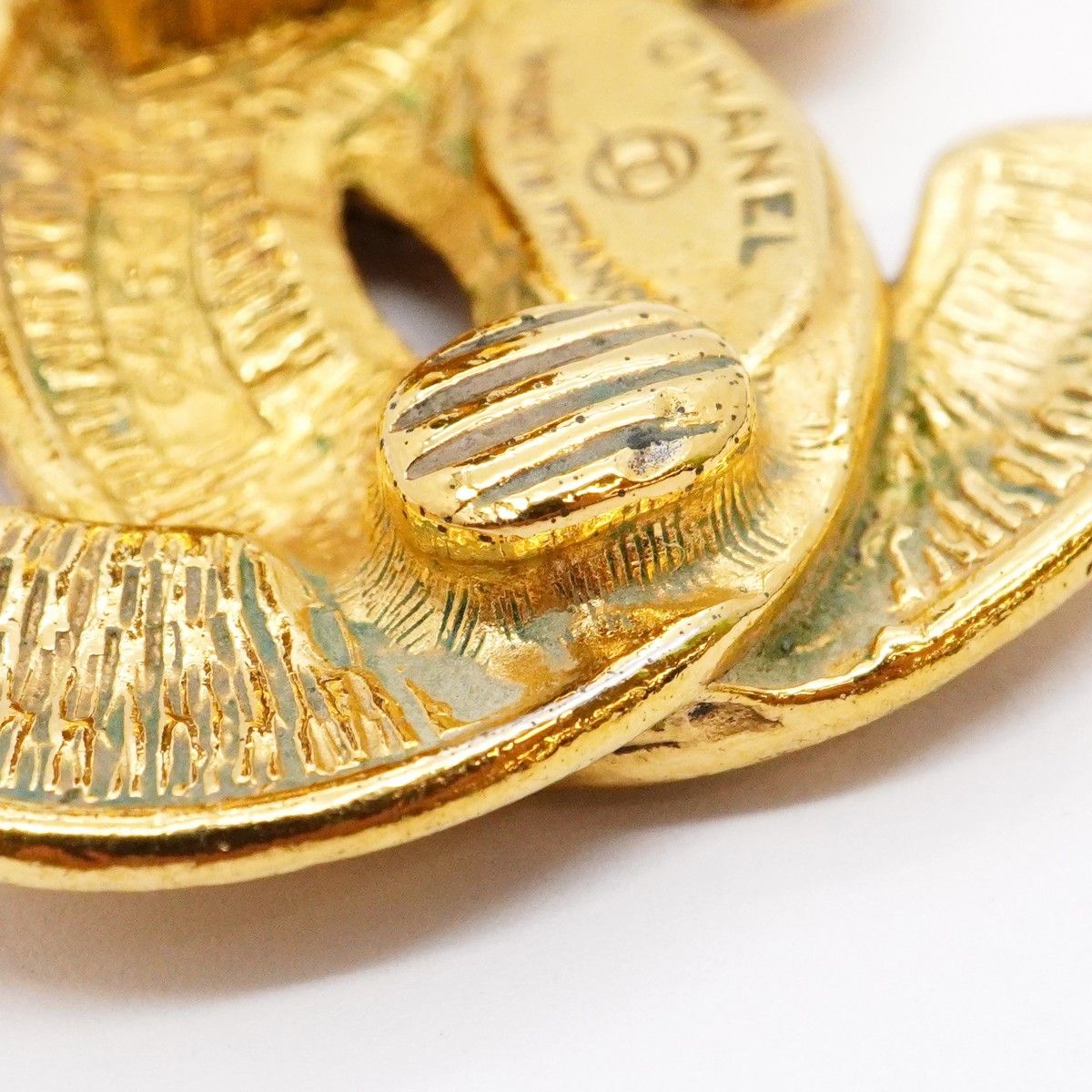 Chanel Earrings Vintage CC Logo Quilted Gold Plated — view 6