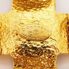 Chanel Brooch Vintage CC Logo Gold Plated — view 4