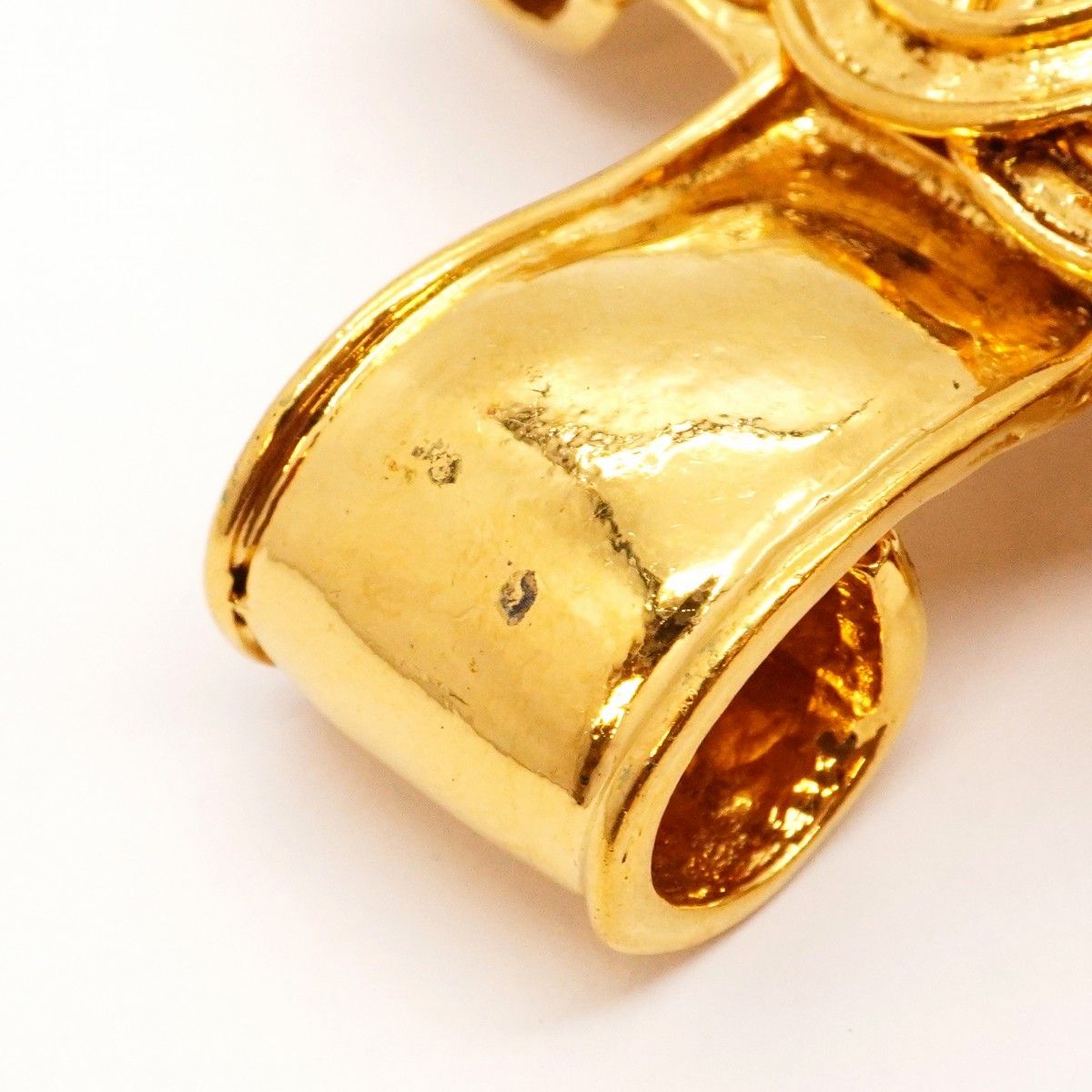 Chanel Brooch Vintage CC Logo Gold Plated — view 8