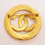Chanel Brooch Vintage CC Logo Round — view 5