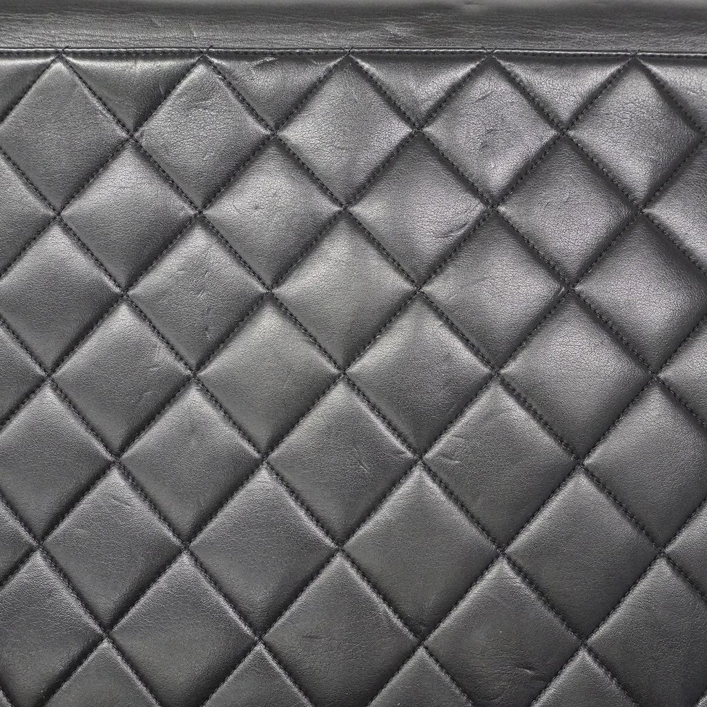 Chanel Shoulder Bag Deca Quilted Lambskin Black Gold — view 9