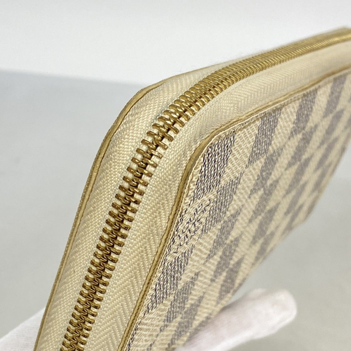 Louis Vuitton Wallet Damier Azur Zippy White — view 5