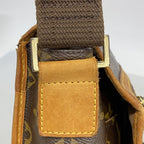 Louis Vuitton Shoulder Bag Monogram Messenger Bosford PM Brown — view 9