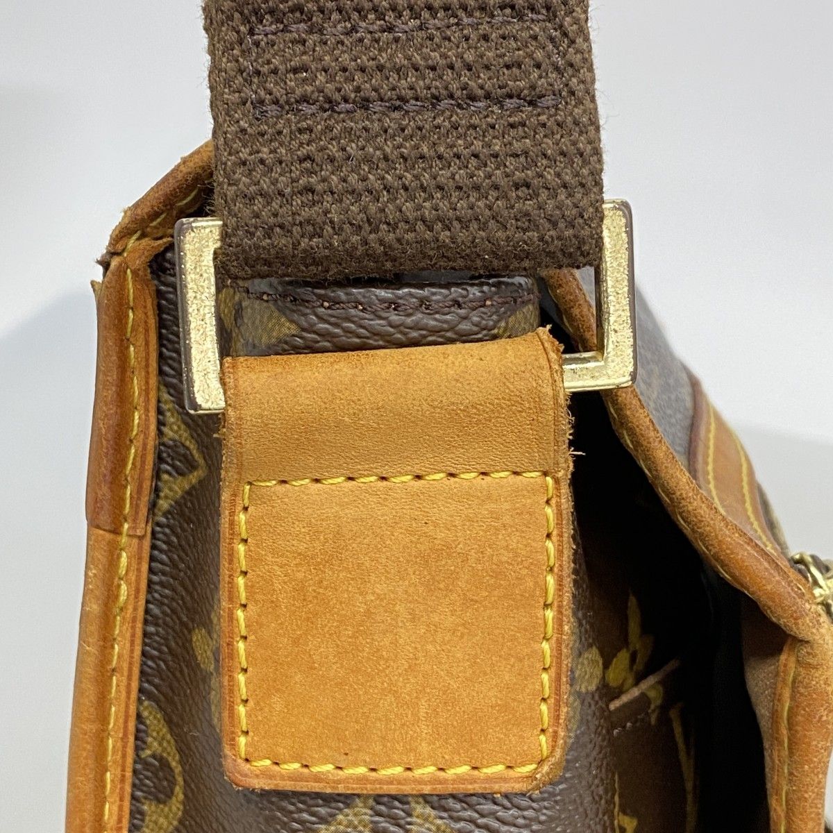 Louis Vuitton Shoulder Bag Monogram Messenger Bosford PM Brown — view 9