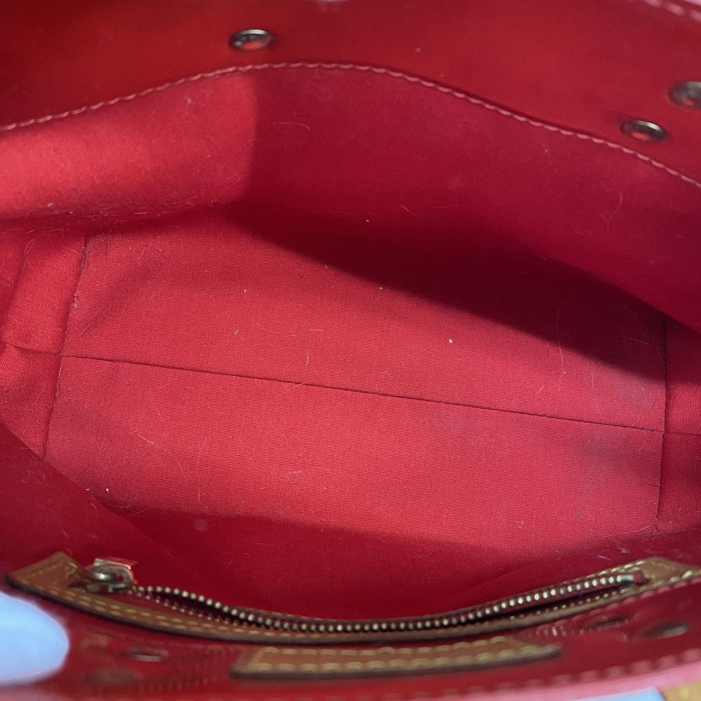 Louis Vuitton Handbag Vernis Reed PM Rouge — view 4