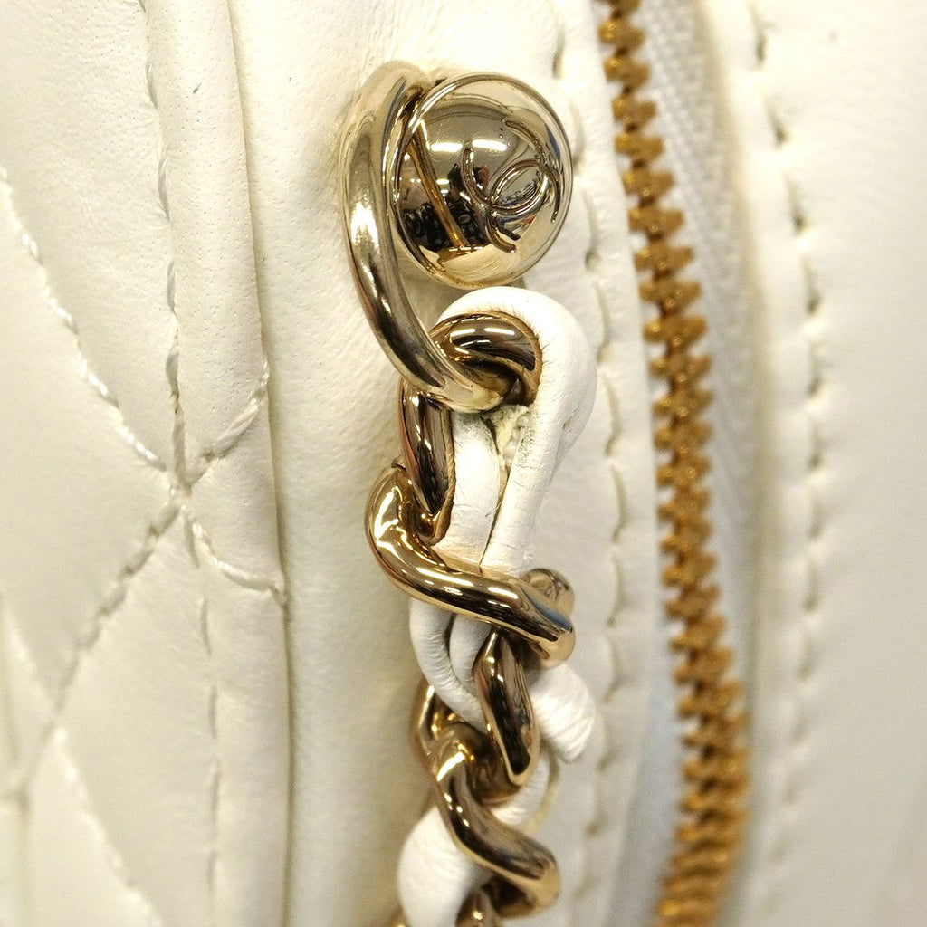 Chanel Shoulder Bag Quilted Lambskin White Champagne Gold — view 8