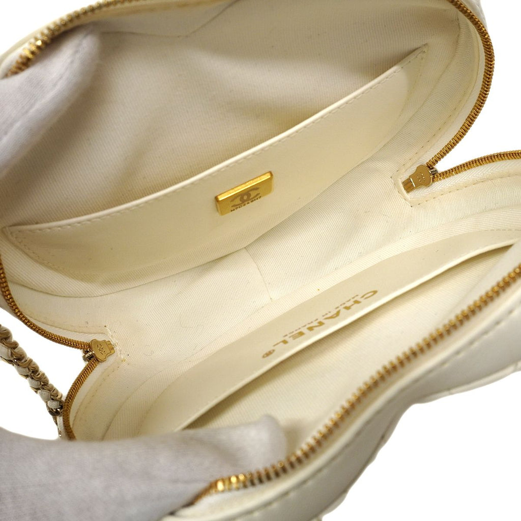 Chanel Shoulder Bag Quilted Lambskin White Champagne Gold — view 4