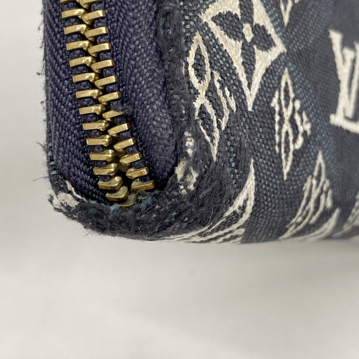 Louis Vuitton Wallet Monogram Jacquard Zippy Blue — view 6