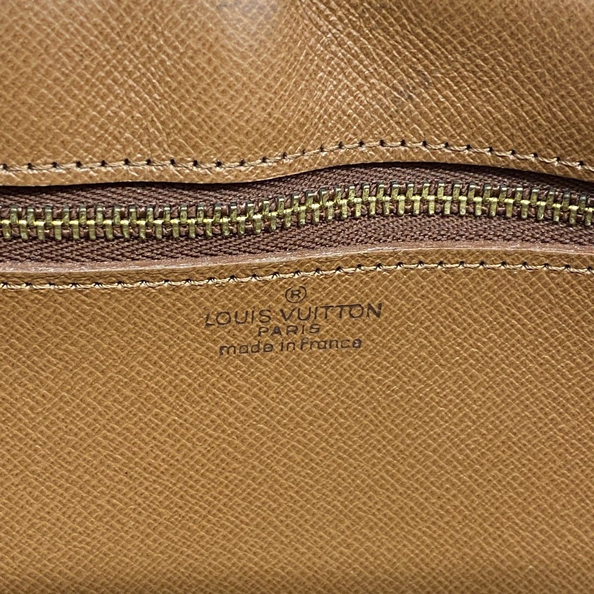 Louis Vuitton Clutch Monogram Marly Dragonne GM Brown — view 5