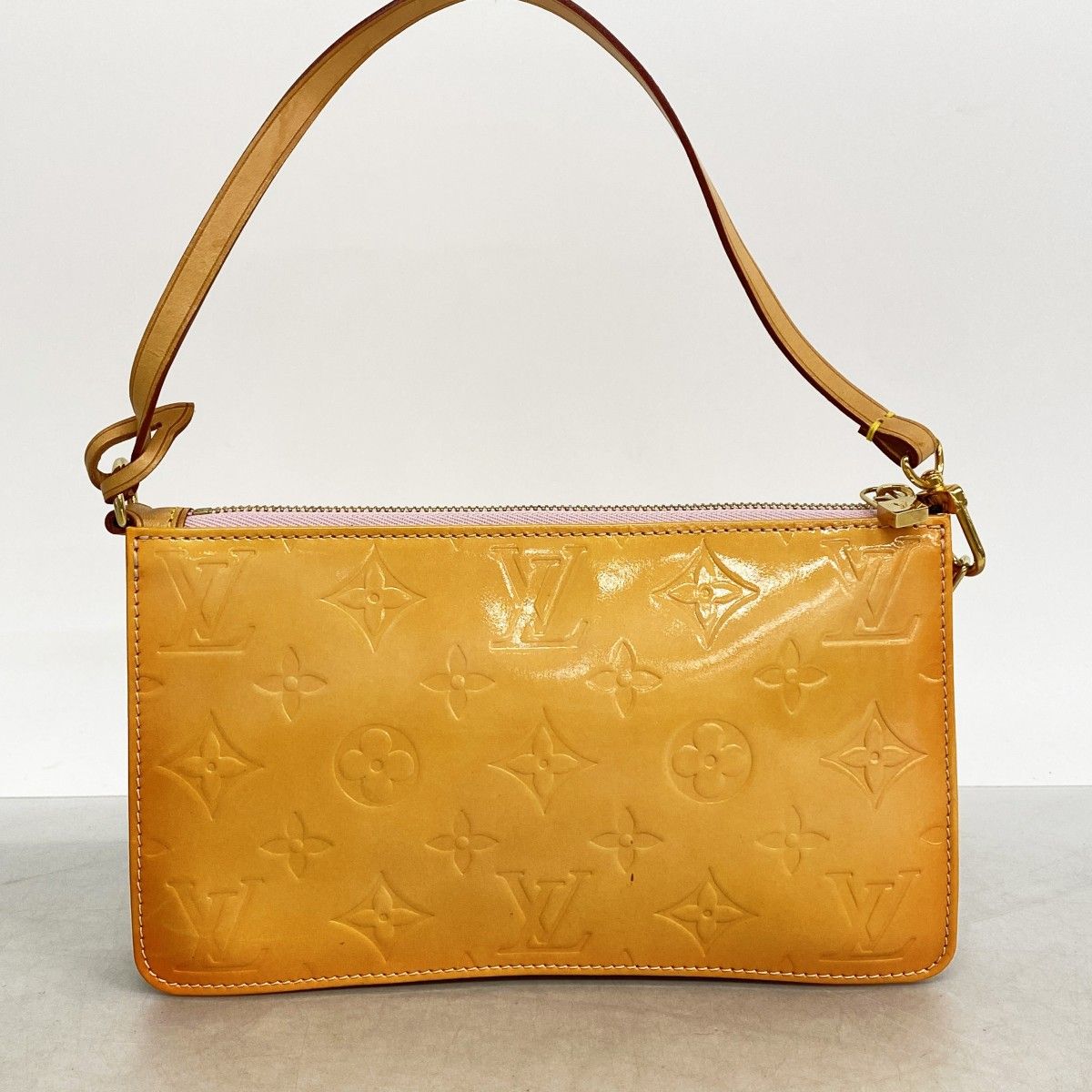 Louis Vuitton Pouch Vernis Lexington Marshmallow Pink — view 9