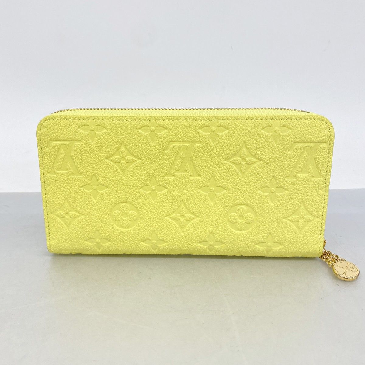 Louis Vuitton Wallet Monogram Empreinte Super Lucky de Zippy Citrus — view 6