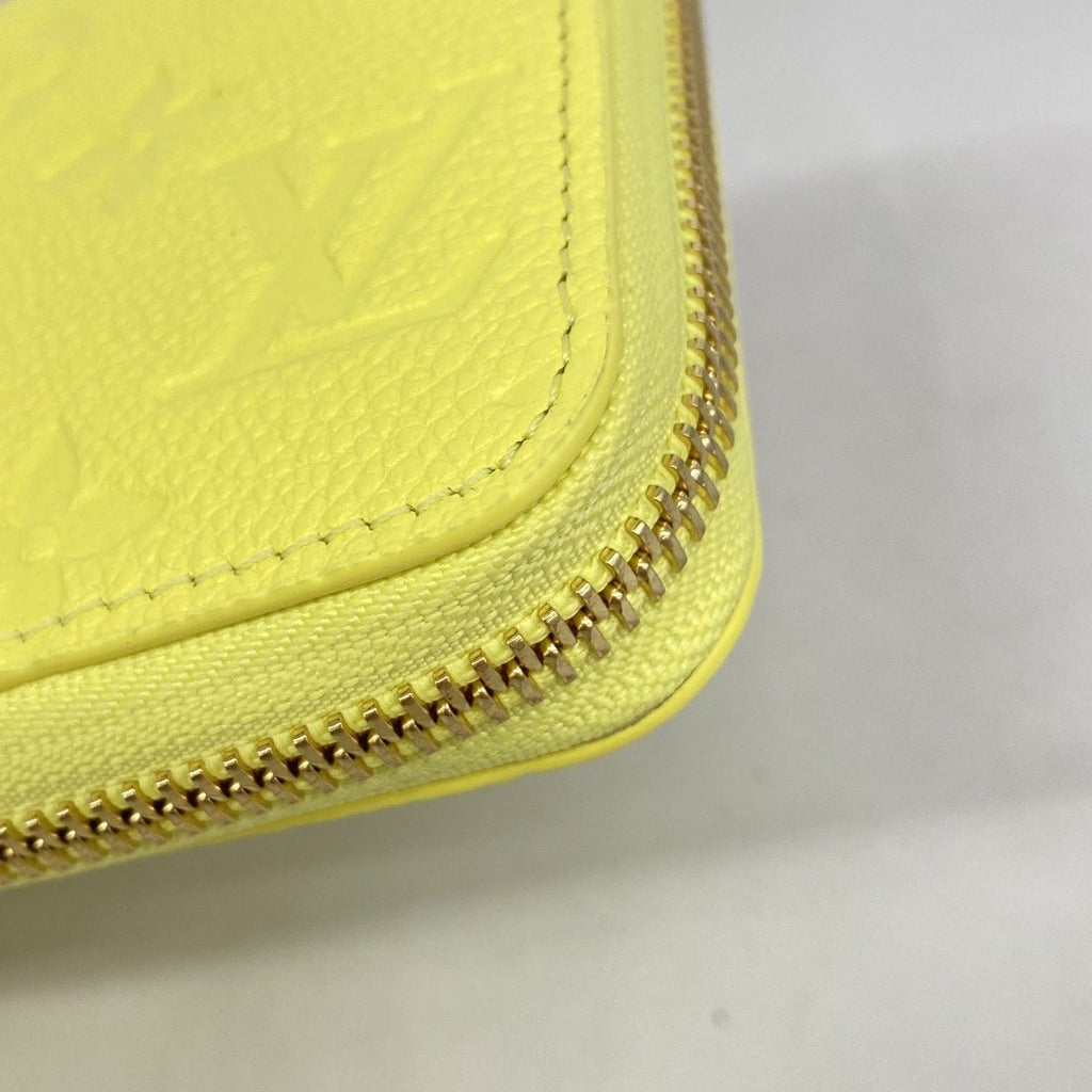 Louis Vuitton Wallet Monogram Empreinte Super Lucky de Zippy Citrus — view 5