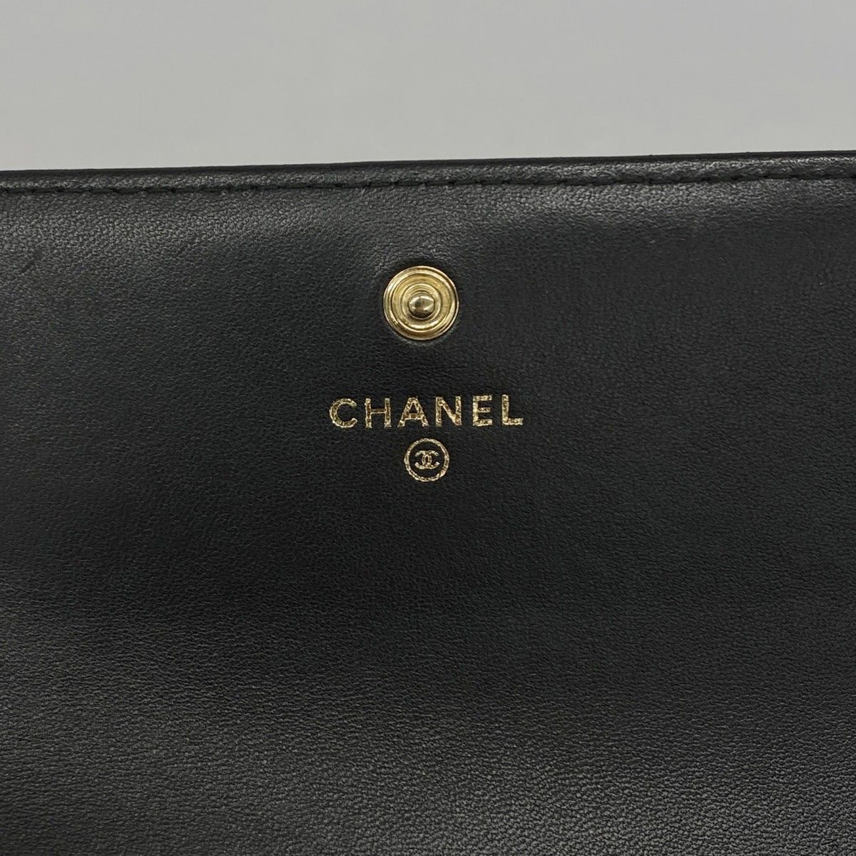 Chanel Wallet Boy Lambskin Black Gold — view 4