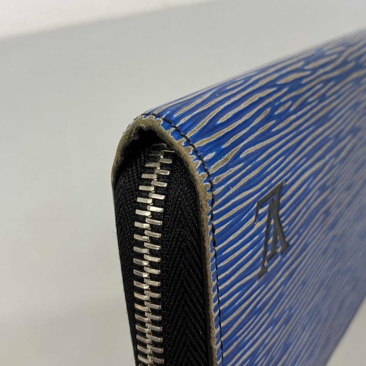 Louis Vuitton Wallet Epi Denim Zippy Blue Silver — view 6
