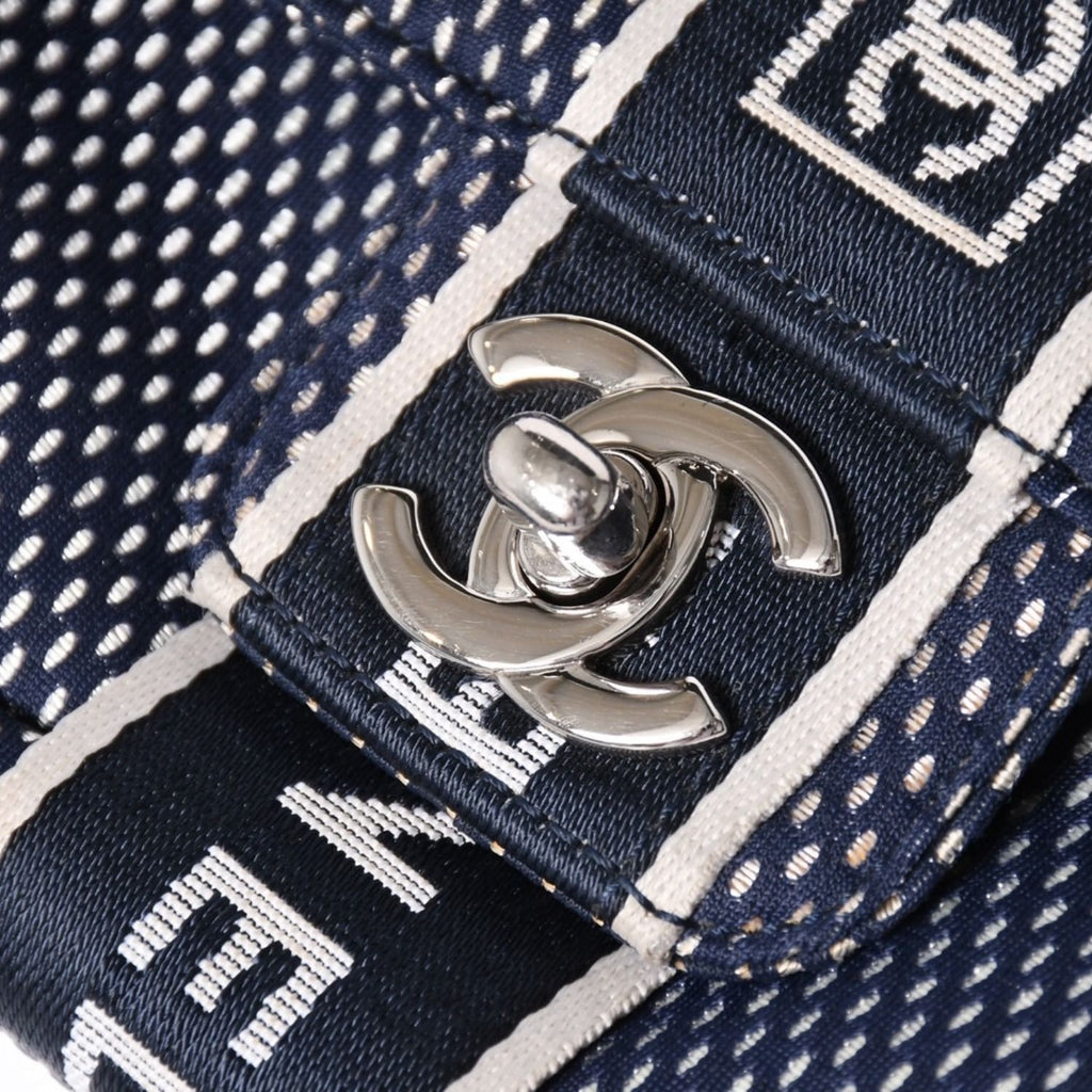 Chanel Sports Line Mesh Chain Shoulder Bag Fabric CC Logo CC Turnlock Navy — view 8